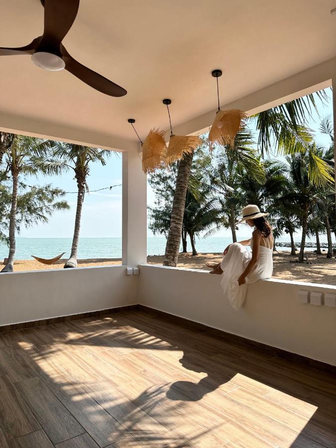 Beach N Breeze Glamping Malacca Εξωτερικό φωτογραφία