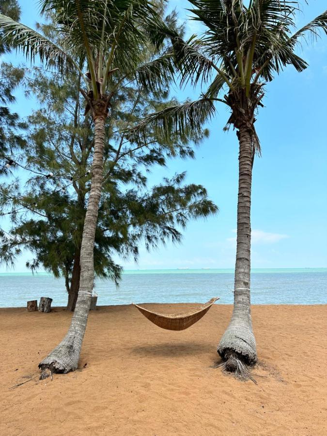 Beach N Breeze Glamping Malacca Εξωτερικό φωτογραφία
