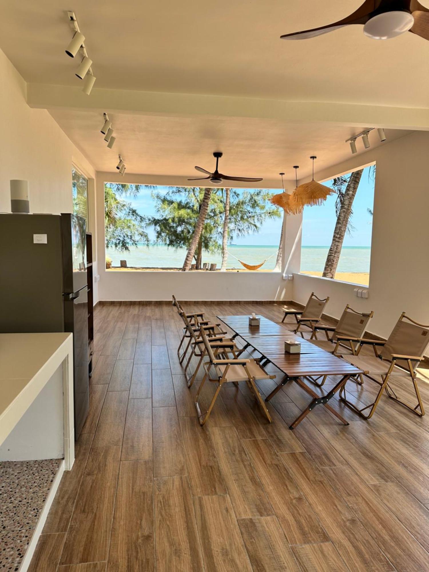 Beach N Breeze Glamping Malacca Εξωτερικό φωτογραφία